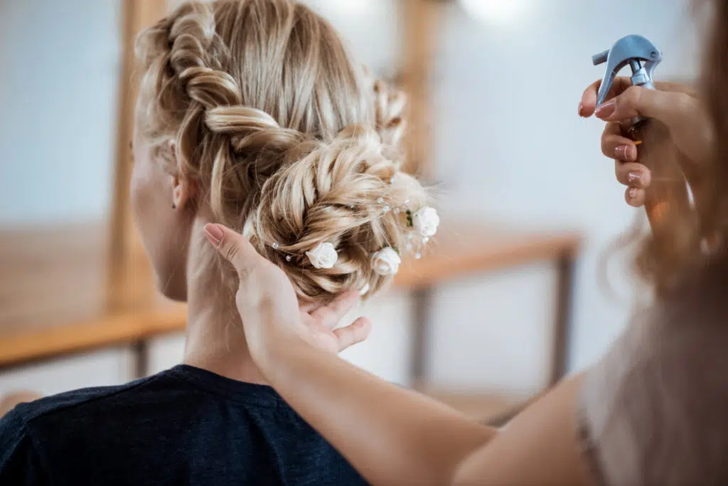 Mobile Elegance in Acacia Ridge 2 female hairdresser making hairstyle blonde woman beauty salon